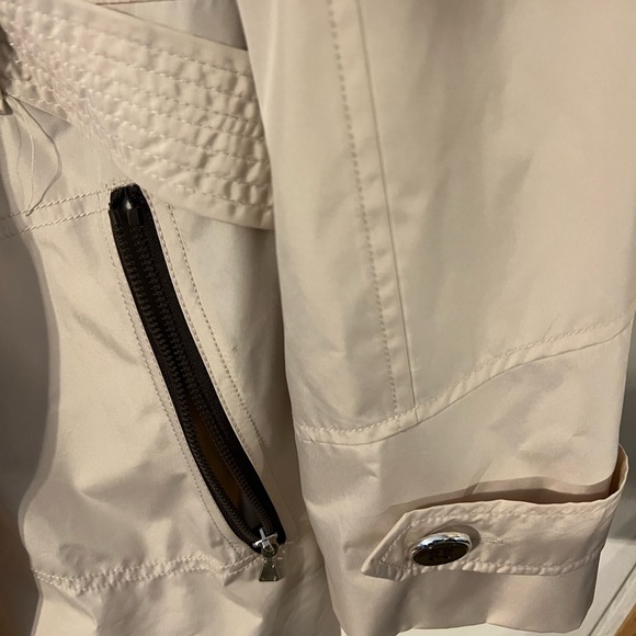 Women’s INTL Coat/Jacket - Picture 5 of 7